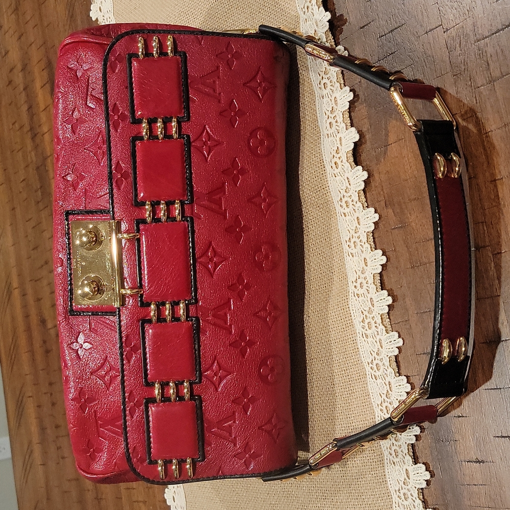 🎉SOLD🎉  🦄 ULTRA RARE 🦄 LV Maidia Rubel Red bag - Picture 5 of 16